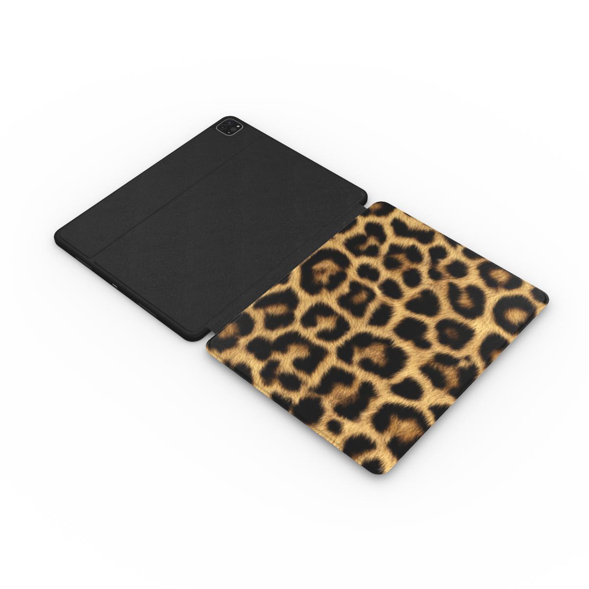Panterprint iPad Case geopend met zwarte binnenzijde
